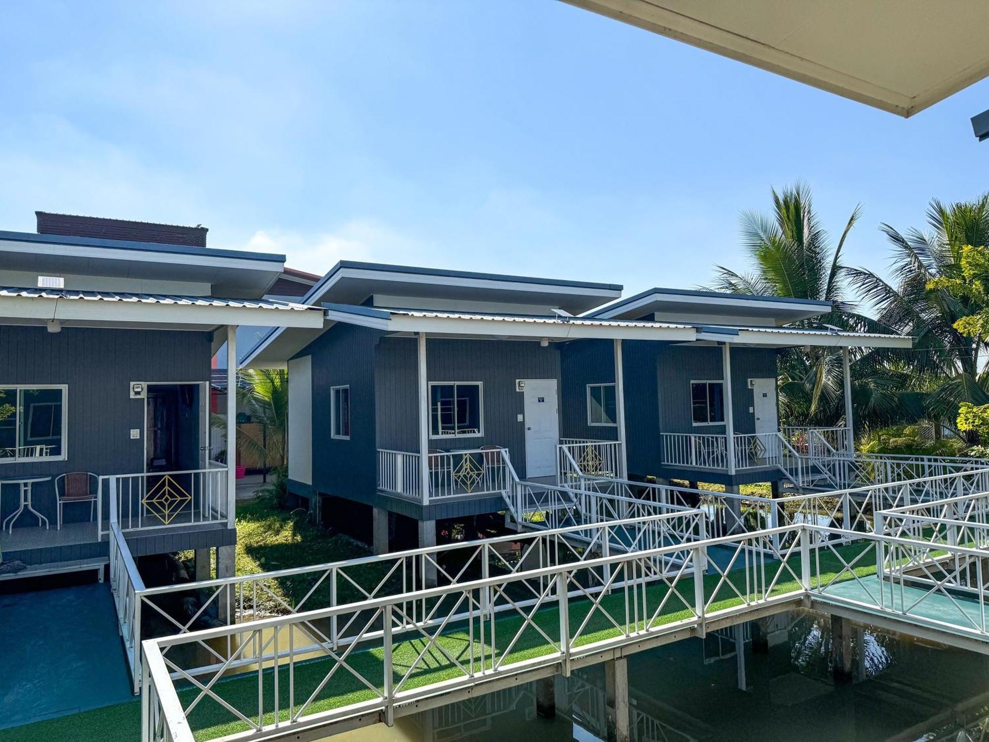 Jira Hotel Lampang Exterior photo